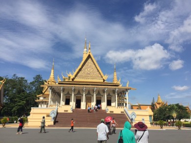 Hường tới đất nước Campuchia vào tháng 5/2019